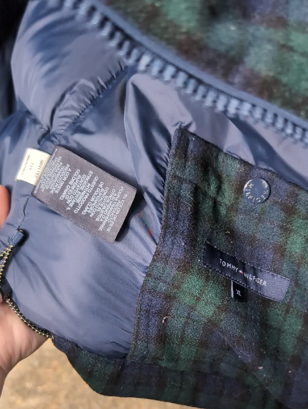 Tommy Hilfiger Navy & Green Plaid Puffer Vest